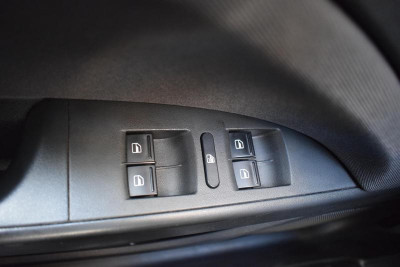 SEAT Leon 1.2 TSI MT (105 л. с.)