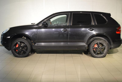 Porsche Cayenne 4.8 AT S (385 л. с.)