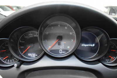 Porsche Cayenne S 4.8 Tiptronic AWD (400 л. с.)