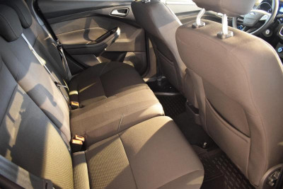 Ford Focus Универсал 1.6 Ti-VCT MT (125 л. с.) Sync Edition