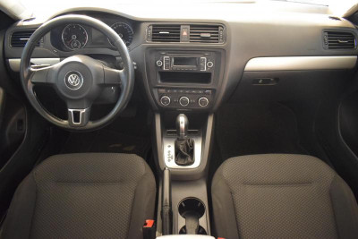 Volkswagen Jetta 1.4 TSI DSG (122 л. с.)