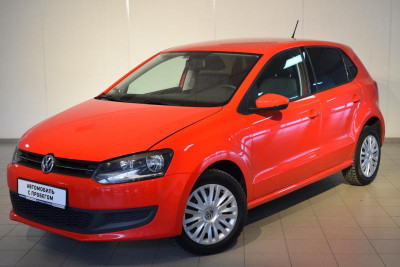 Volkswagen Polo 1.4 DSG (85 л. с.)
