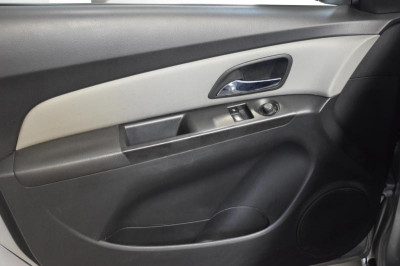 Chevrolet Cruze 1.6 MT (109 л. с.)