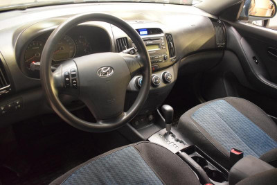 Hyundai Elantra 1.6 AT (122 л.с.)