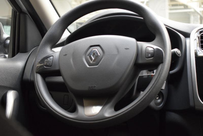 Renault Logan 1.6 MT (82 л. с.)