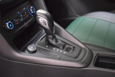 Ford Focus Универсал 1.6 Ti-VCT PowerShift (125 л. с.) Sync Edition
