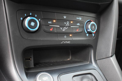Ford Focus Универсал 1.6 Ti-VCT PowerShift (125 л. с.) Sync Edition