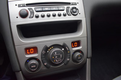Peugeot 308 1.6 MT (120 л. с.)
