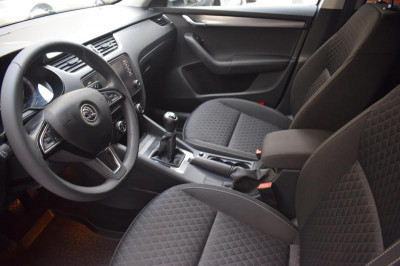 ŠKODA OCTAVIA 1.6 MPI AT (110 л.с.) Ambition