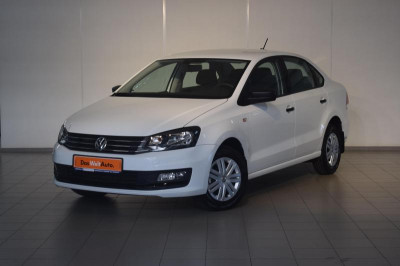 Volkswagen Polo 1.6 MPI MT (110 л. с.)