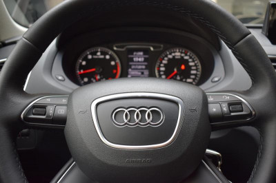 Audi Q3 2.0 TFSI quattro S tronic (170 л. с.)