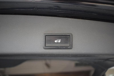 Volkswagen Touareg 3.0 TDI BlueMotion AT (225 л. с.)