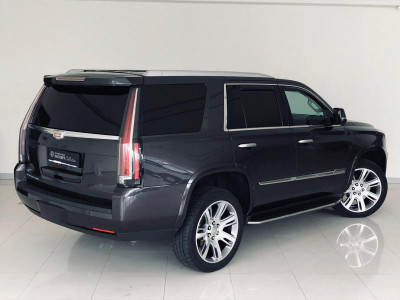 Cadillac Escalade 6.2 AT (409 л.с.) 4WD