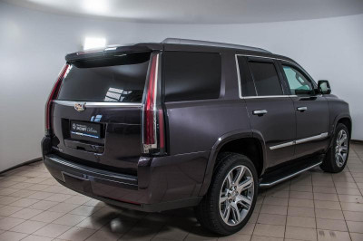Cadillac Escalade 6.2 AT (409 л.с.) 4WD