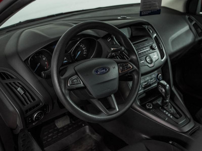 Ford Focus Хетчбэк 1.6 Ti-VCT PowerShift (105 л. с.) Sync Edition