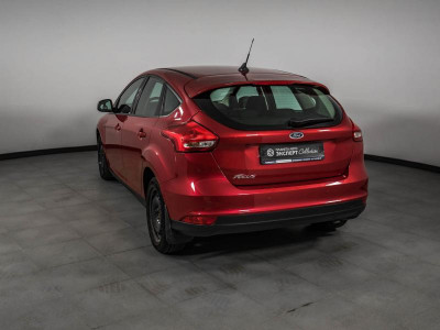 Ford Focus Хетчбэк 1.6 Ti-VCT PowerShift (105 л. с.) Sync Edition