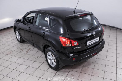 Nissan Qashqai 2.0 CVT 4WD (140 л. с.)
