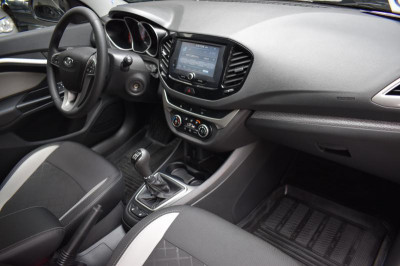 LADA Vesta SW Cross 1.8 MT (122 л.с.) Luxe Prestige