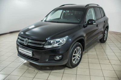 Volkswagen Tiguan 1.4 TSI BlueMotion DSG (150 л. с.) Avenue