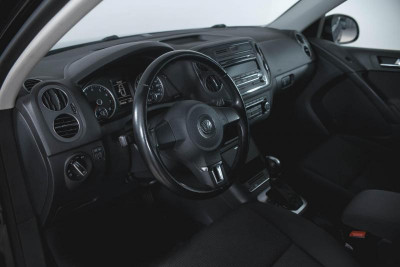 Volkswagen Tiguan 1.4 TSI BlueMotion DSG (150 л. с.) Avenue