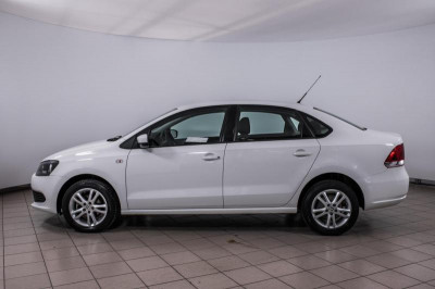 Volkswagen Polo 1.6 Tiptronic (105 л. с.)