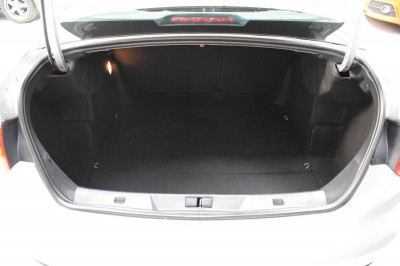 Citroen C4 1.6 VTi AT (120 л. с.)