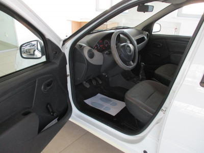 Renault Logan 1.4 MT (75 л.с.)