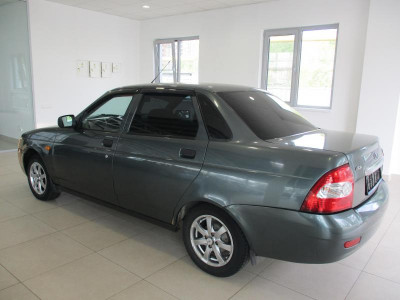 LADA Priora 1.6 MT 16 кл (Евро-3) (98 л. с.)