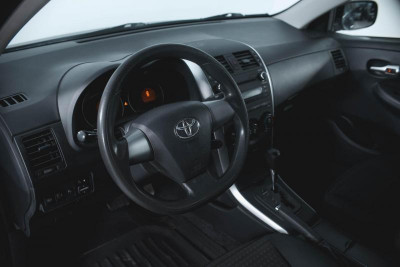 Toyota Corolla 1.6 AT (124 л. с.)