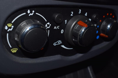 Renault Duster 2.0 AT 4x4 (143 л. с.) Adventure