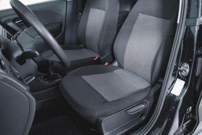 Volkswagen Polo 1.6 MT (105 л. с.)