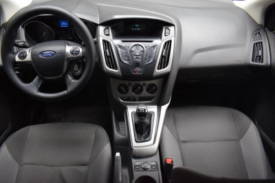 Ford Focus 1.6 MT (105 л. с.)