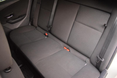 Nissan Almera 1.6 AT (102 л. с.) Comfort A/C