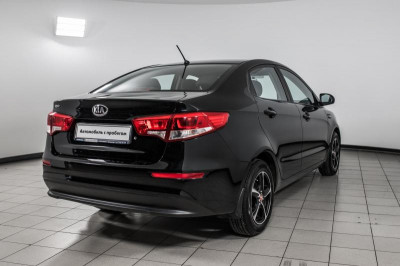 Kia Rio 1.4 MT (107 л. с.)