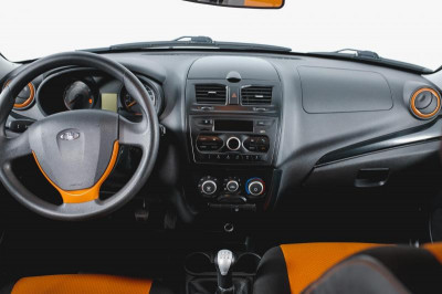 LADA Kalina Cross 1.6 MT (87 л. с.) Comfort Black Line