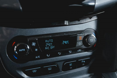 Ford Focus 1.6 MT (125 л. с.)