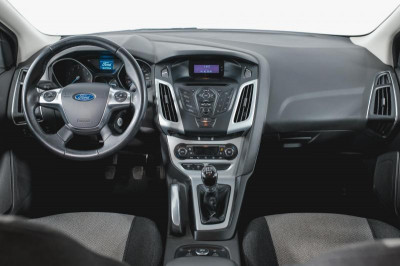 Ford Focus 1.6 MT (125 л. с.)