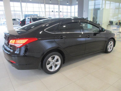 Hyundai i40 2.0 AT (150 л.с.)