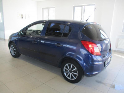 Opel Corsa 1.2 Easytronic (80 л. с.)