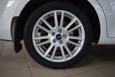 Ford Mondeo 2.0 SCTi Powershift (200 л. с.)