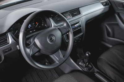 ŠKODA Rapid 1.2 MT (75 л. с.) Ambition