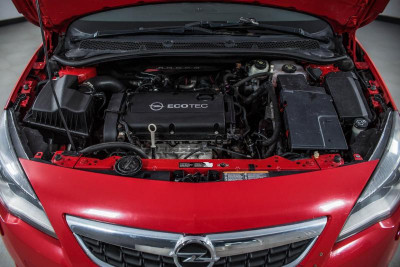Opel Astra 1.6 AT (115 л. с.)