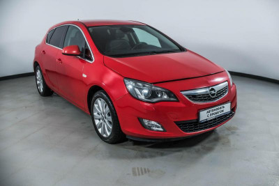 Opel Astra 1.6 AT (115 л. с.)