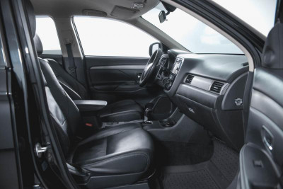 Mitsubishi Outlander 2.0 CVT 4WD (146 л. с.)