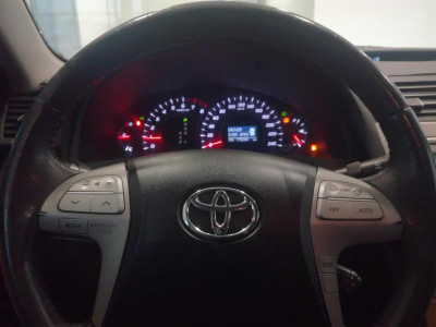 Toyota Camry 2.4 VVT-i AT (167 л. с.)
