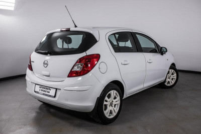 Opel Corsa 1.4 AT (101 л. с.)