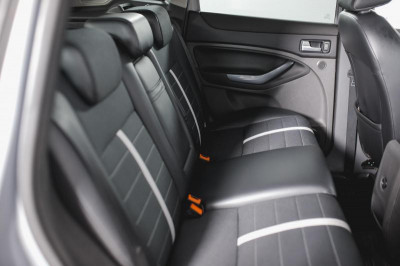 Ford Kuga 2.5 MT AWD (200 л. с. '11)