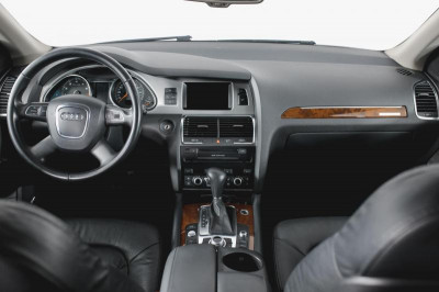 Audi Q7 3.0 TFSI tiptronic quattro (272 л. с.)