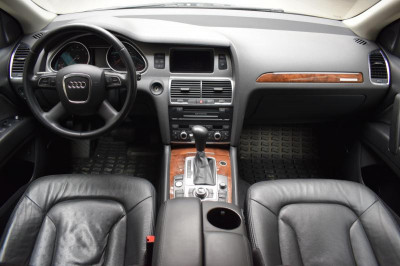 Audi Q7 3.0 TFSI tiptronic quattro (272 л. с.)