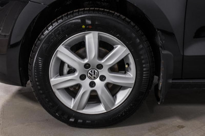 Volkswagen Polo 1.6 MT (105 л. с.)